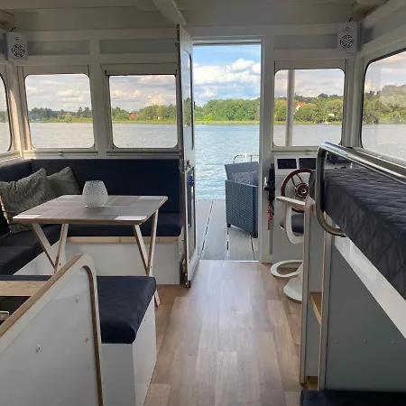 Ahoiwerder Rollyboot Florina Fuehrerscheinfrei 보트호텔 *