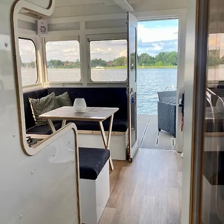 Ahoiwerder Rollyboot Florina Fuehrerscheinfrei 보트호텔 *