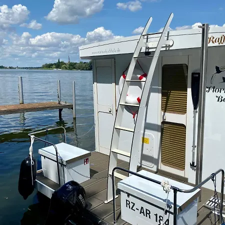보트호텔 Ahoiwerder Rollyboot Florina Fuehrerscheinfrei *