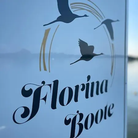 보트호텔 Ahoiwerder Rollyboot Florina Fuehrerscheinfrei 슈빌로브제