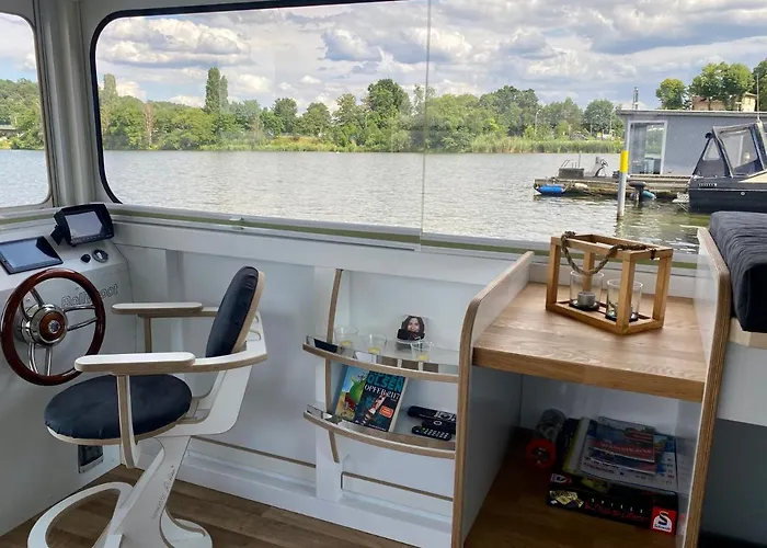 بوتيل Ahoiwerder Rollyboot Florina Fuehrerscheinfrei شيلووسي