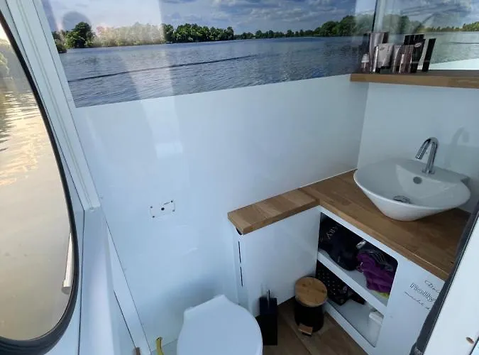 Ahoiwerder Rollyboot Florina Fuehrerscheinfrei بوتيل شيلووسي