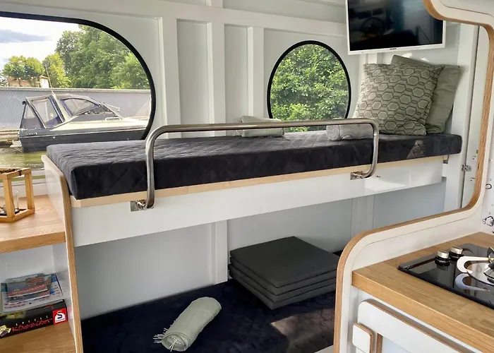 Ahoiwerder Rollyboot Florina Fuehrerscheinfrei بوتيل *