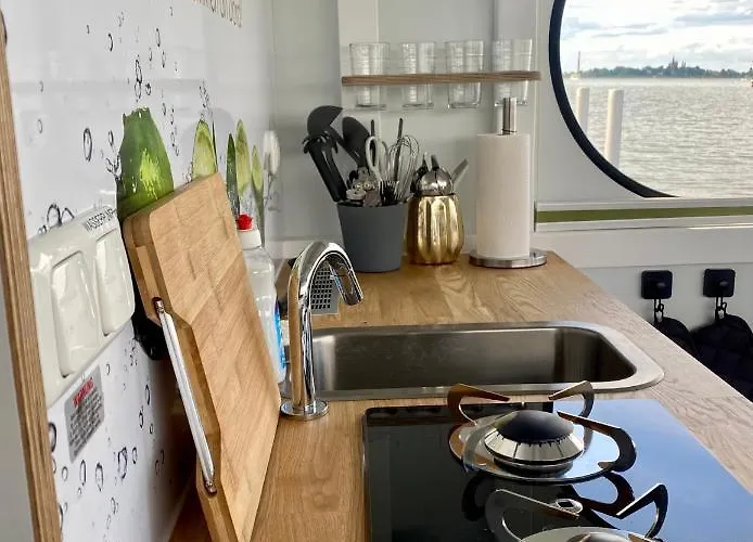 Ahoiwerder Rollyboot Florina Fuehrerscheinfrei بوتيل